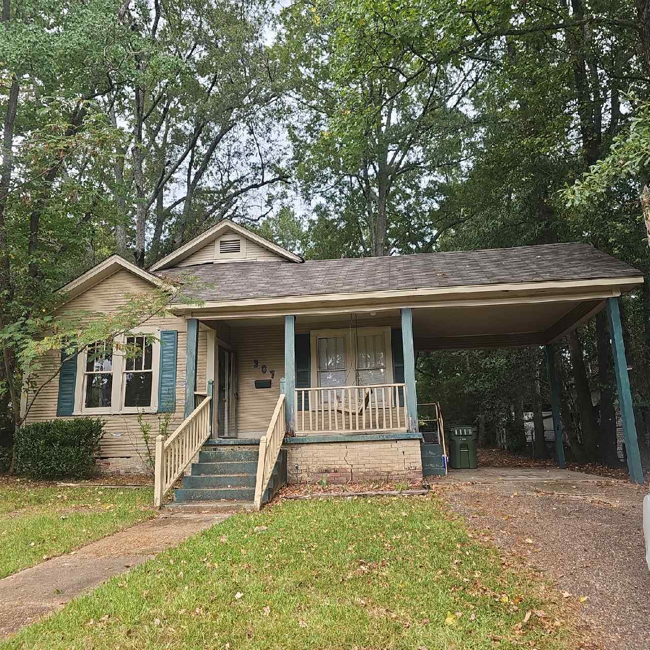 Property main image