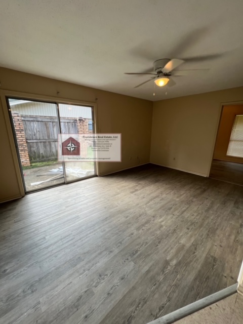 3102 Courtney Avenue - 0